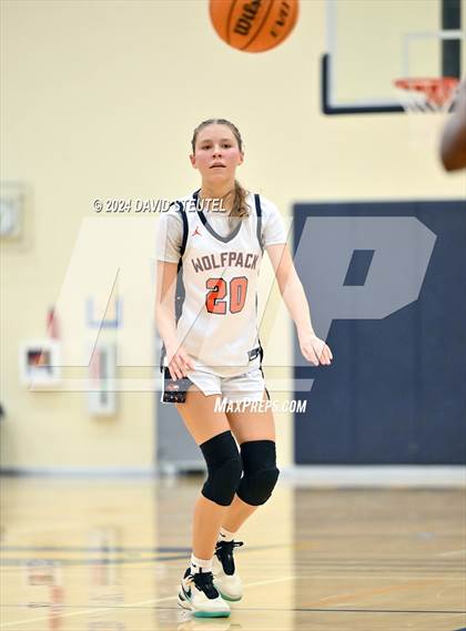 Thumbnail 3 in Foothill vs. Cosumnes Oaks (Rumble on the River) photogallery.