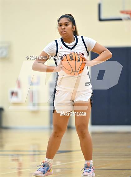 Thumbnail 3 in Foothill vs. Cosumnes Oaks (Rumble on the River) photogallery.
