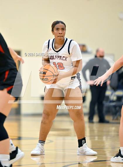 Thumbnail 1 in Foothill vs. Cosumnes Oaks (Rumble on the River) photogallery.