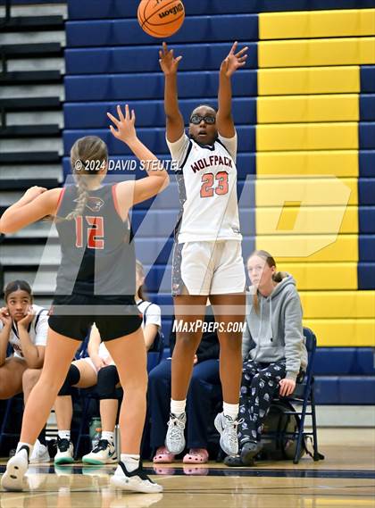 Thumbnail 2 in Foothill vs. Cosumnes Oaks (Rumble on the River) photogallery.