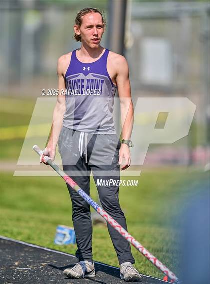 Thumbnail 1 in UIL 6A Track & Field Area 21&22 (Pole Vault) photogallery.