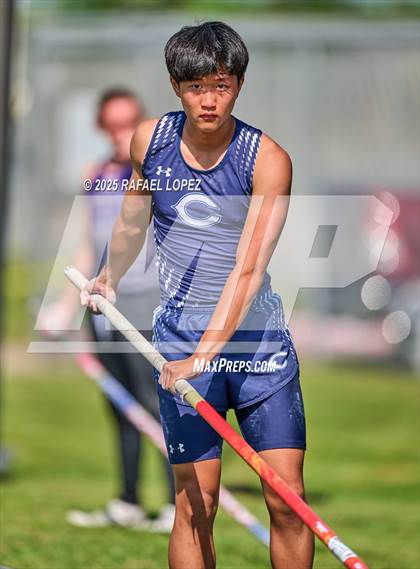 Thumbnail 3 in UIL 6A Track & Field Area 21&22 (Pole Vault) photogallery.