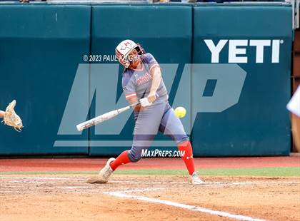 Thumbnail 2 in D'Hanis vs. Hermleigh (UIL 1A StateFinal) photogallery.