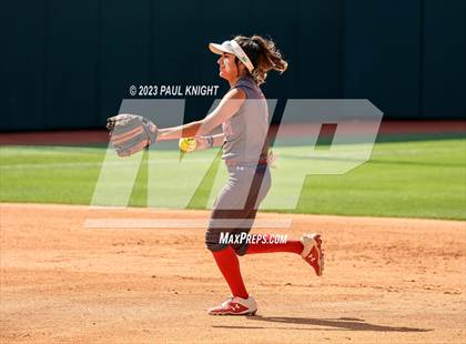 Thumbnail 1 in D'Hanis vs. Hermleigh (UIL 1A StateFinal) photogallery.