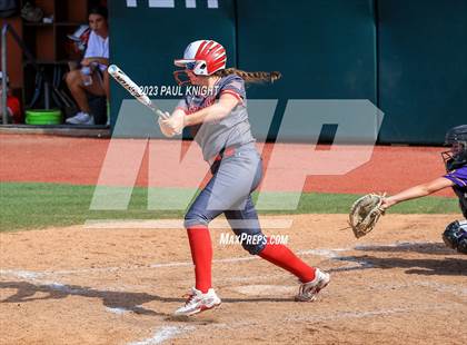 Thumbnail 1 in D'Hanis vs. Hermleigh (UIL 1A StateFinal) photogallery.