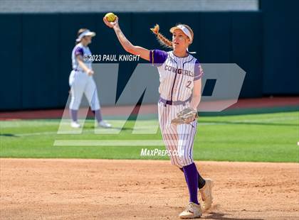 Thumbnail 1 in D'Hanis vs. Hermleigh (UIL 1A StateFinal) photogallery.