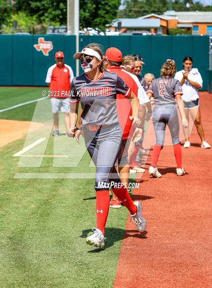 Thumbnail 1 in D'Hanis vs. Hermleigh (UIL 1A StateFinal) photogallery.