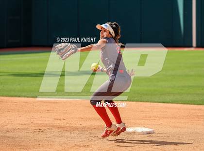 Thumbnail 1 in D'Hanis vs. Hermleigh (UIL 1A StateFinal) photogallery.