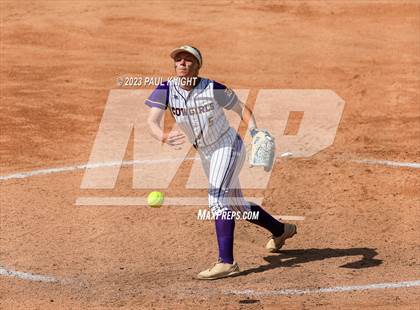 Thumbnail 2 in D'Hanis vs. Hermleigh (UIL 1A StateFinal) photogallery.