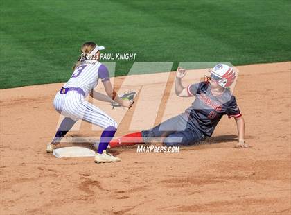 Thumbnail 1 in D'Hanis vs. Hermleigh (UIL 1A StateFinal) photogallery.