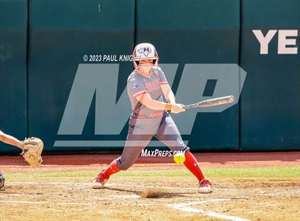 Thumbnail 3 in D'Hanis vs. Hermleigh (UIL 1A StateFinal) photogallery.
