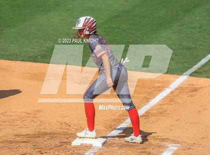 Thumbnail 2 in D'Hanis vs. Hermleigh (UIL 1A StateFinal) photogallery.