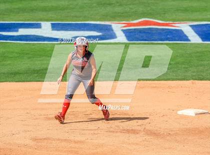 Thumbnail 3 in D'Hanis vs. Hermleigh (UIL 1A StateFinal) photogallery.