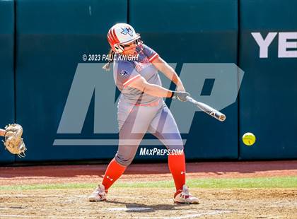 Thumbnail 2 in D'Hanis vs. Hermleigh (UIL 1A StateFinal) photogallery.