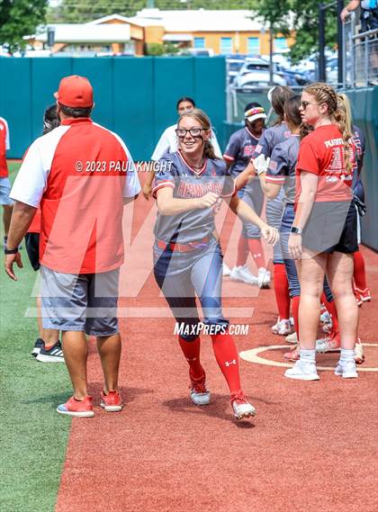 Thumbnail 1 in D'Hanis vs. Hermleigh (UIL 1A StateFinal) photogallery.