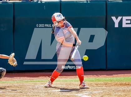Thumbnail 1 in D'Hanis vs. Hermleigh (UIL 1A StateFinal) photogallery.