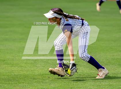 Thumbnail 1 in D'Hanis vs. Hermleigh (UIL 1A StateFinal) photogallery.