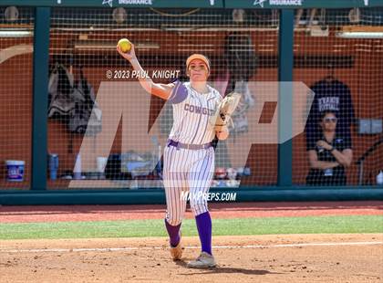 Thumbnail 1 in D'Hanis vs. Hermleigh (UIL 1A StateFinal) photogallery.