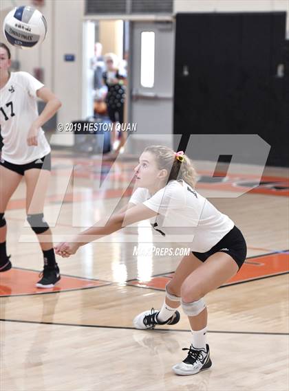 Thumbnail 2 in JSerra Catholic vs. Murrieta Valley (Dave Mohs Classic) photogallery.
