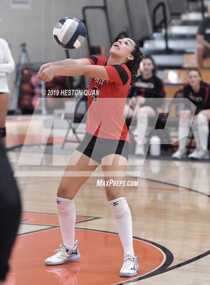Thumbnail 3 in JSerra Catholic vs. Murrieta Valley (Dave Mohs Classic) photogallery.