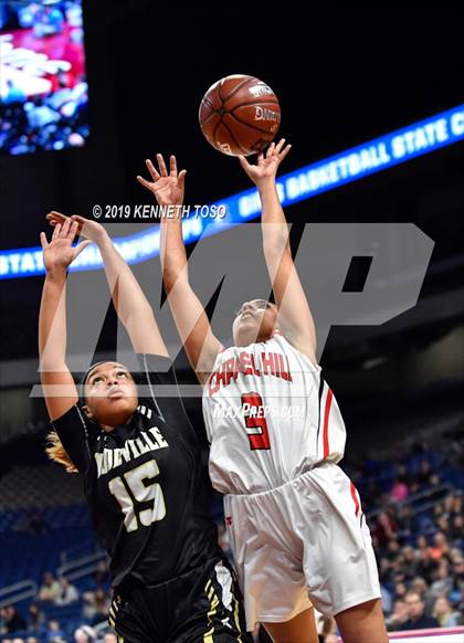 Thumbnail 3 in Chapel Hill vs. Woodville (UIL 3A Final) photogallery.