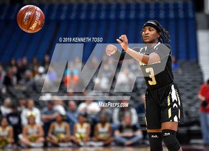 Thumbnail 3 in Chapel Hill vs. Woodville (UIL 3A Final) photogallery.