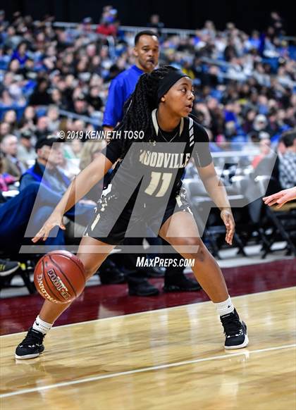 Thumbnail 2 in Chapel Hill vs. Woodville (UIL 3A Final) photogallery.