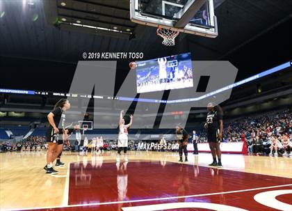 Thumbnail 1 in Chapel Hill vs. Woodville (UIL 3A Final) photogallery.