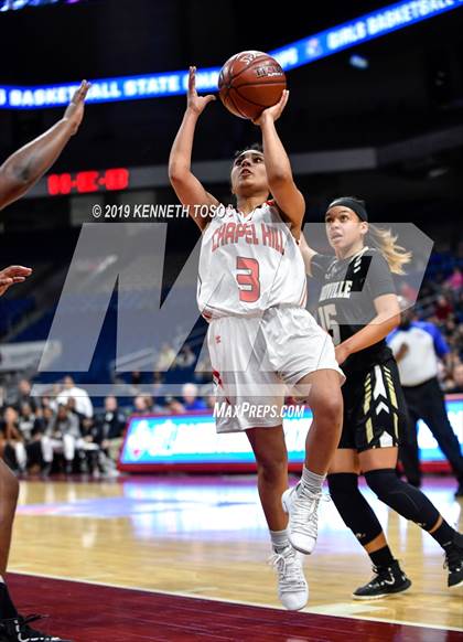 Thumbnail 1 in Chapel Hill vs. Woodville (UIL 3A Final) photogallery.