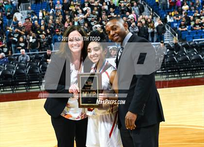 Thumbnail 2 in Chapel Hill vs. Woodville (UIL 3A Final) photogallery.