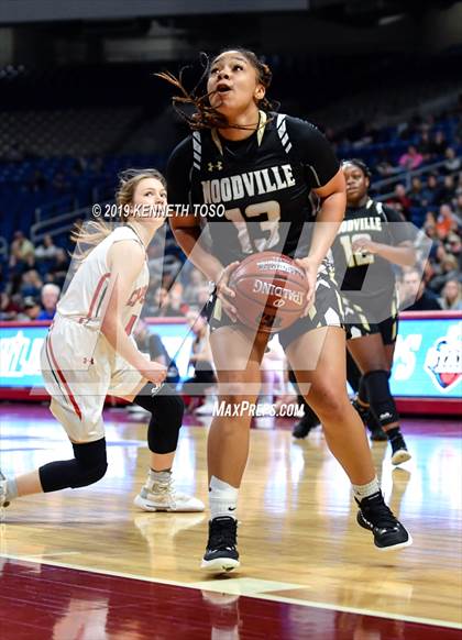 Thumbnail 3 in Chapel Hill vs. Woodville (UIL 3A Final) photogallery.