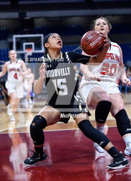 Thumbnail 1 in Chapel Hill vs. Woodville (UIL 3A Final) photogallery.