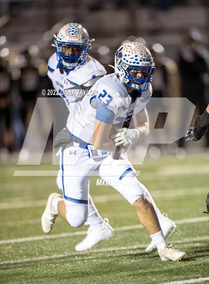 Thumbnail 2 in Coleman vs. Crawford (UIL 2A-1 Area Playoff) photogallery.