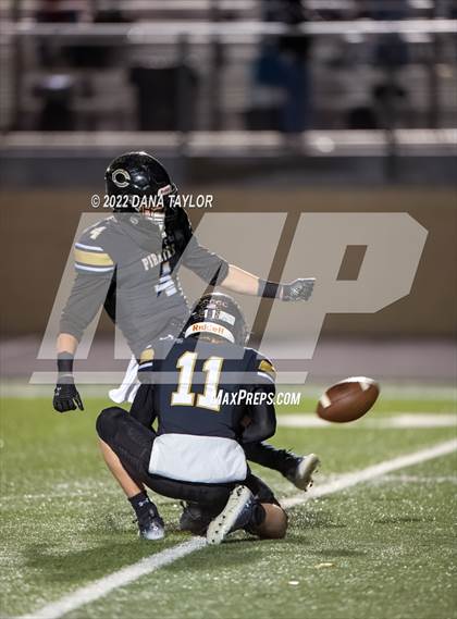 Thumbnail 1 in Coleman vs. Crawford (UIL 2A-1 Area Playoff) photogallery.