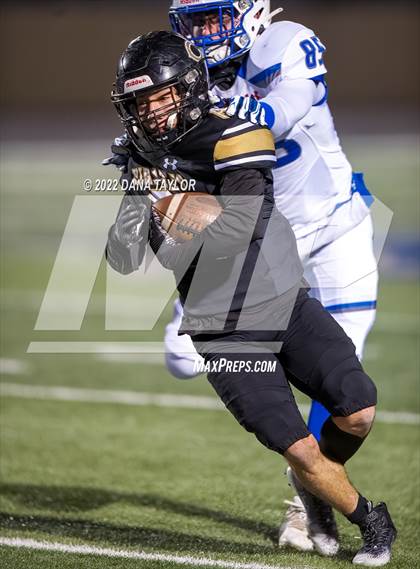 Thumbnail 3 in Coleman vs. Crawford (UIL 2A-1 Area Playoff) photogallery.