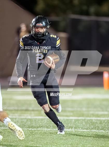 Thumbnail 2 in Coleman vs. Crawford (UIL 2A-1 Area Playoff) photogallery.