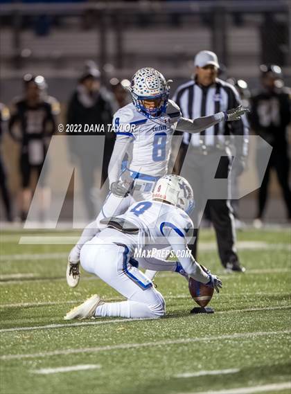 Thumbnail 2 in Coleman vs. Crawford (UIL 2A-1 Area Playoff) photogallery.