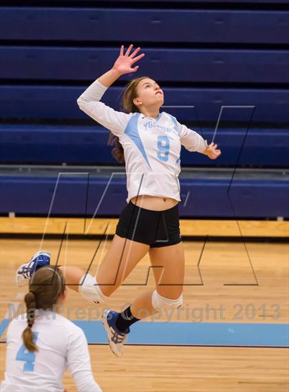 Thumbnail 3 in McLean @ Yorktown photogallery.