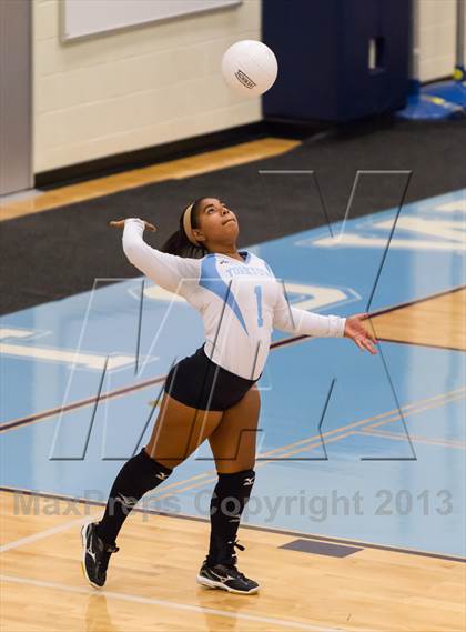 Thumbnail 2 in McLean @ Yorktown photogallery.