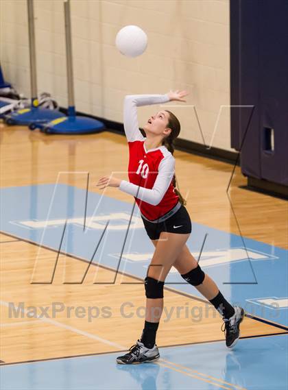 Thumbnail 3 in McLean @ Yorktown photogallery.