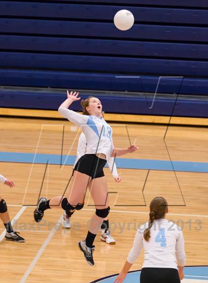 Thumbnail 3 in McLean @ Yorktown photogallery.
