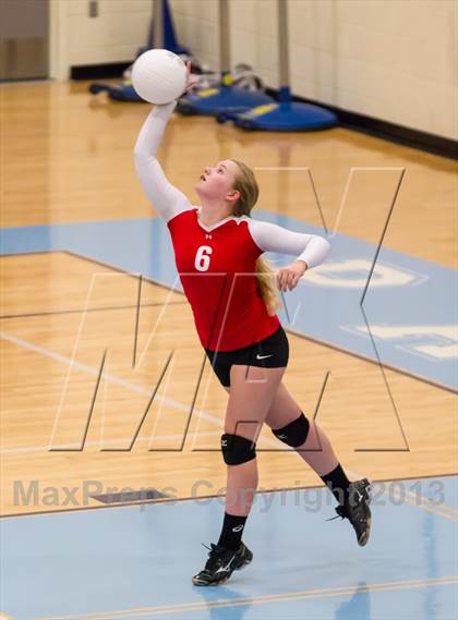 Thumbnail 1 in McLean @ Yorktown photogallery.