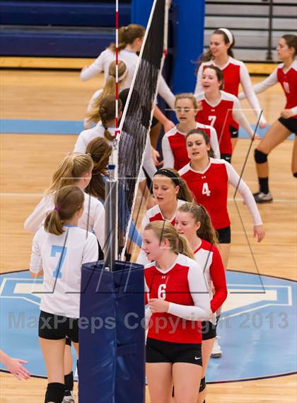 Thumbnail 1 in McLean @ Yorktown photogallery.