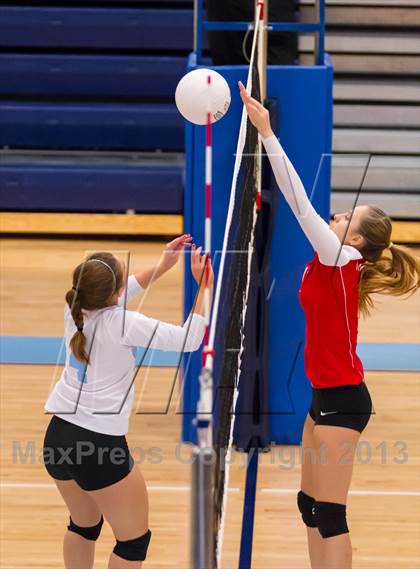 Thumbnail 1 in McLean @ Yorktown photogallery.