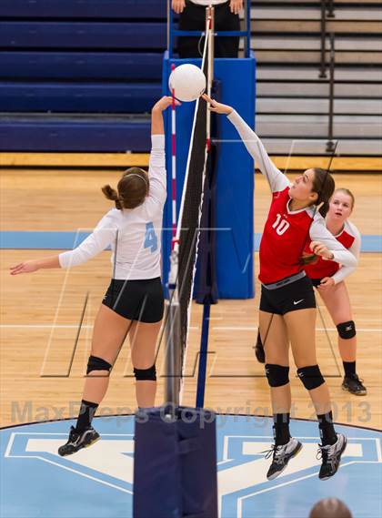 Thumbnail 2 in McLean @ Yorktown photogallery.