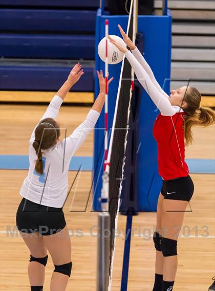 Thumbnail 3 in McLean @ Yorktown photogallery.