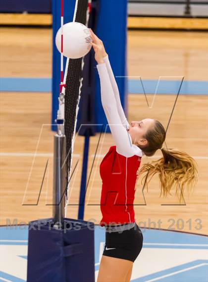 Thumbnail 3 in McLean @ Yorktown photogallery.