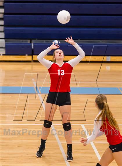 Thumbnail 1 in McLean @ Yorktown photogallery.