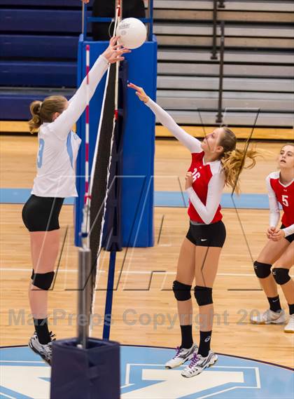 Thumbnail 1 in McLean @ Yorktown photogallery.