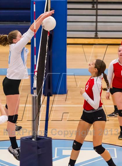Thumbnail 3 in McLean @ Yorktown photogallery.